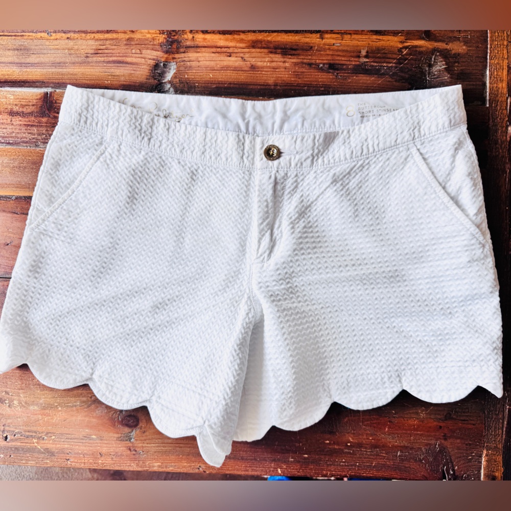 White Buttercup Scalloped Women's Shorts